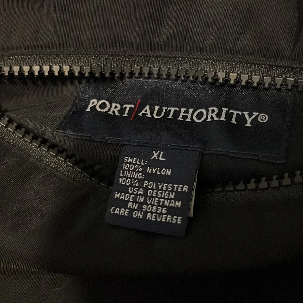 Port authority Mens reversible vest size XL - Picture 11 of 11